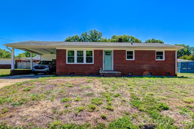 303 Mark St, Cherryville, NC 28021