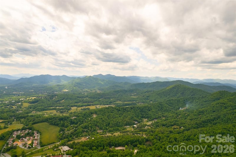 30 Gertrude Ln, Candler, NC 28715