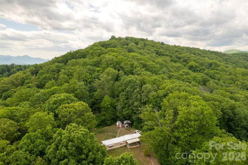 30 Gertrude Ln, Candler, NC 28715