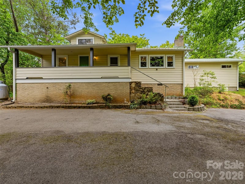 506 Johnston School Rd, Asheville, NC 28806