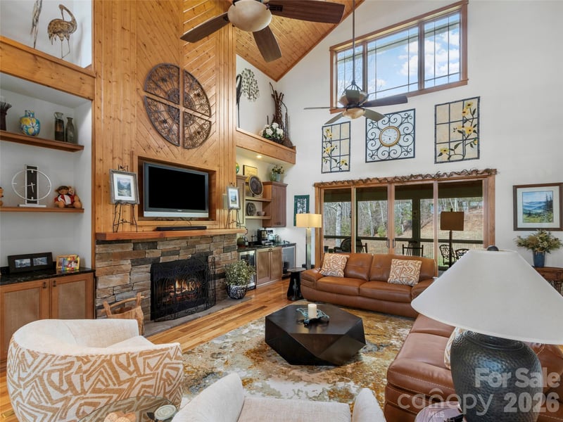 324 Austin Mountain Dr, Burnsville, NC 28714