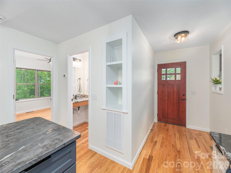 214 Aster Ridge Dr, Waynesville, NC 28786