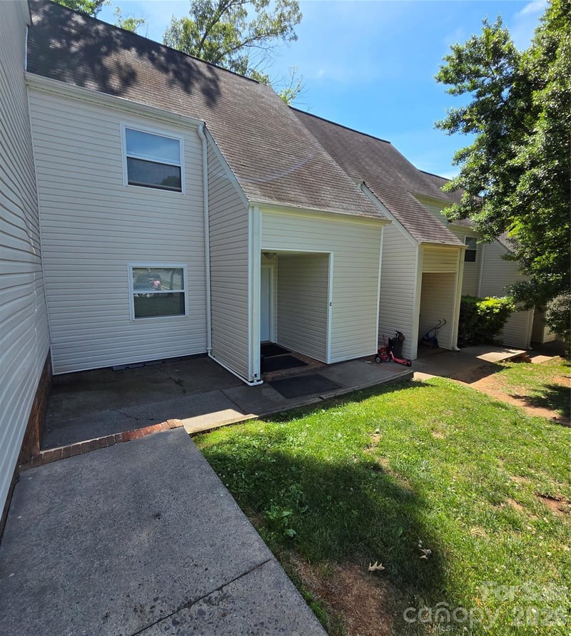 9140 Black Heath Cir, Charlotte, NC 28214