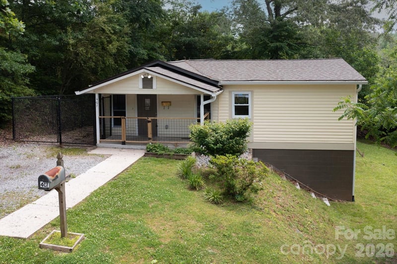 407 Main St, Brevard, NC 28712