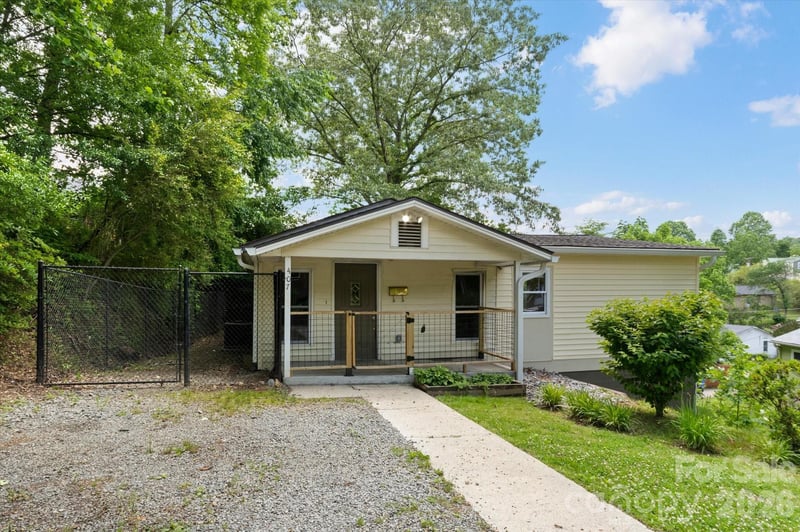 407 Main St, Brevard, NC 28712