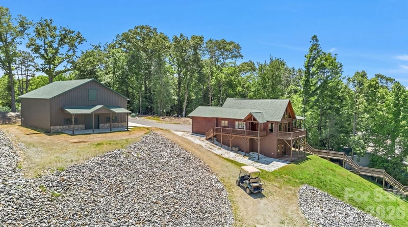 318 Heron Point Dr, Wilkesboro, NC 28697