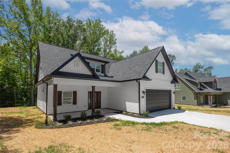 5005 Oconee Dr, Stanley, NC 28164