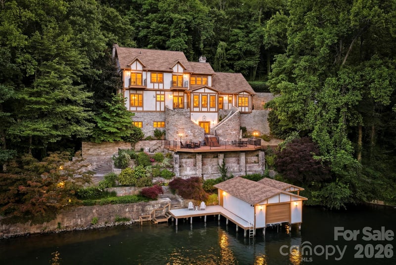 151 Garner Dr, Lake Lure, NC 28746