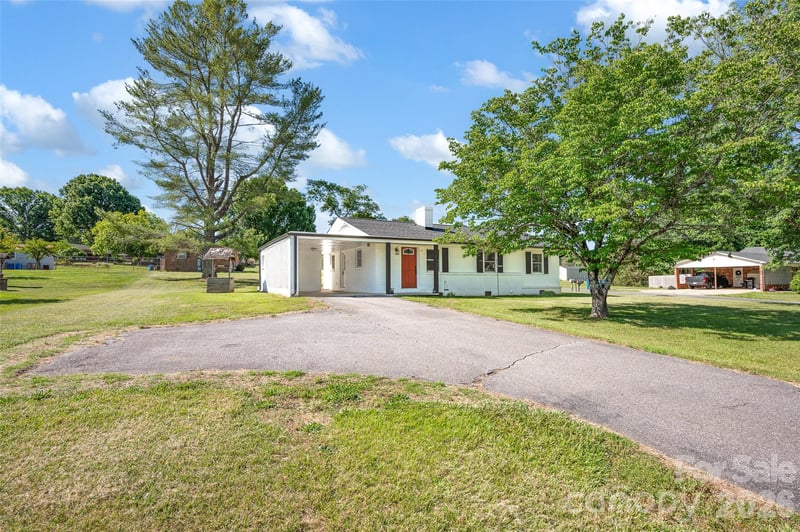 3033 Nc 10 Hw, Conover, NC 28613