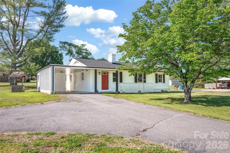 3033 Nc 10 Hw, Conover, NC 28613