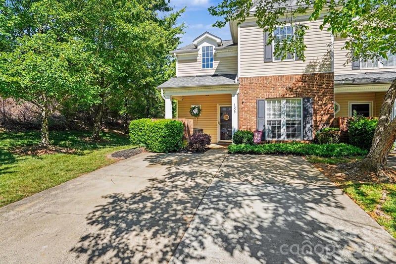 1309 Anthem Ct, Charlotte, NC 28205