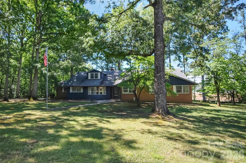 808 Old Mt Holly Rd, Stanley, NC 28164