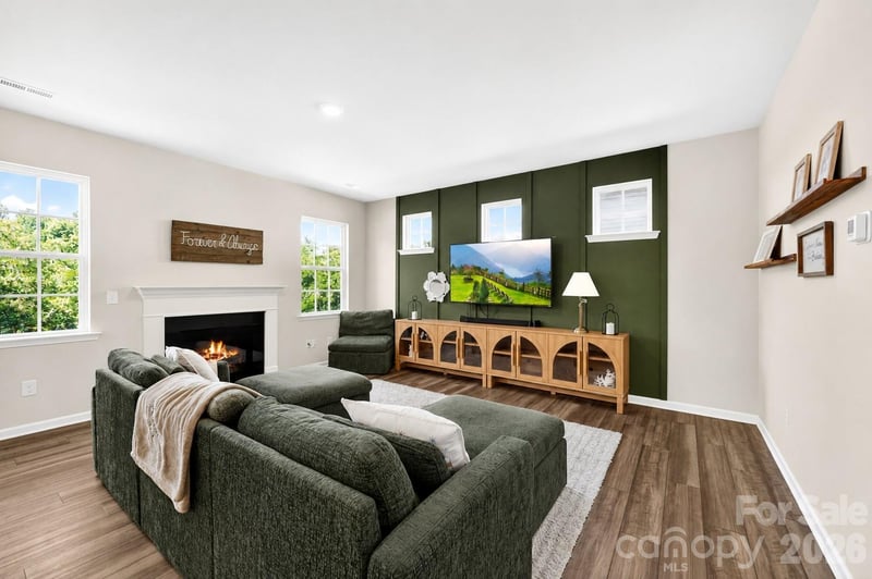13016 Lannister Dr, Charlotte, NC 28278