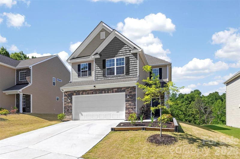 13016 Lannister Dr, Charlotte, NC 28278