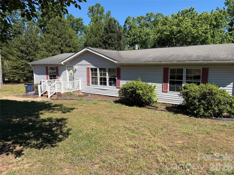 144 Carolina Wren Dr, Mooresville, NC 28115
