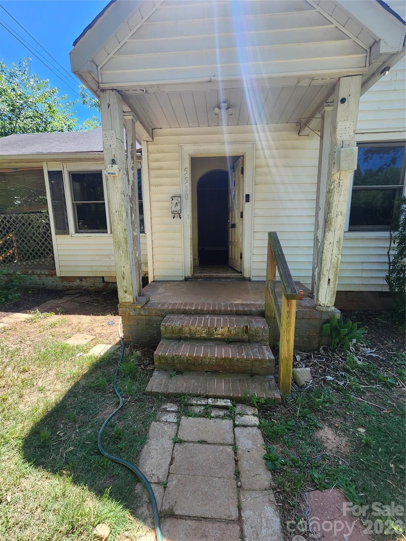 5510 Allen Rd, Charlotte, NC 28269