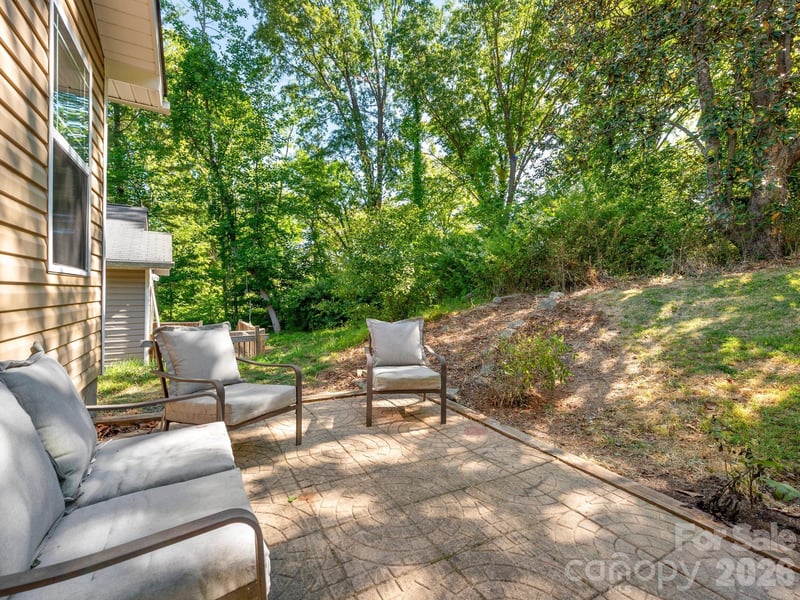 24 Hilldale Rd, Asheville, NC 28803