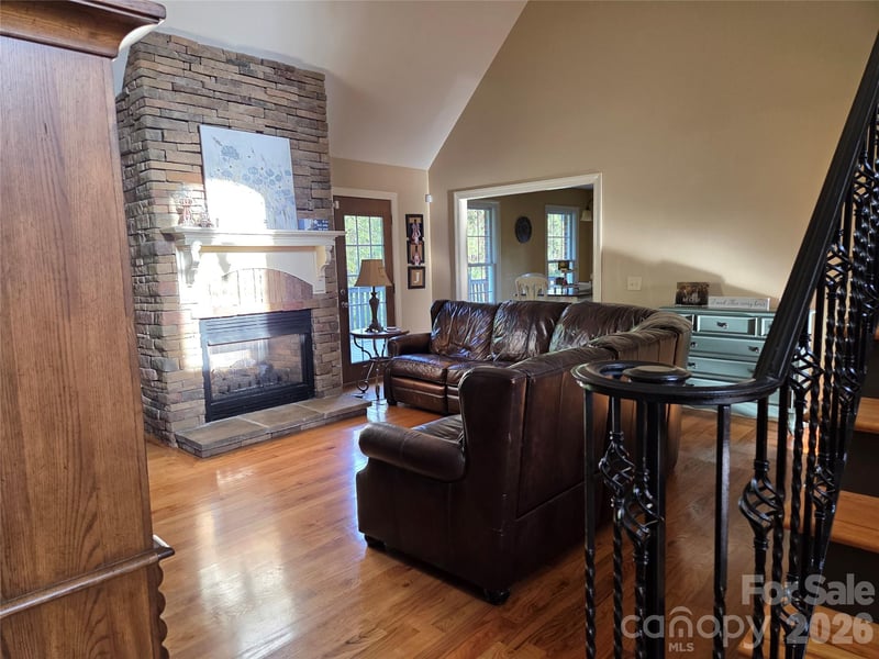 5510 Land Harbour Dr, Granite Falls, NC 28630