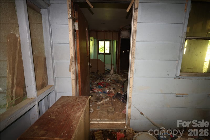 708 Smyre Dr, Gastonia, NC 28054