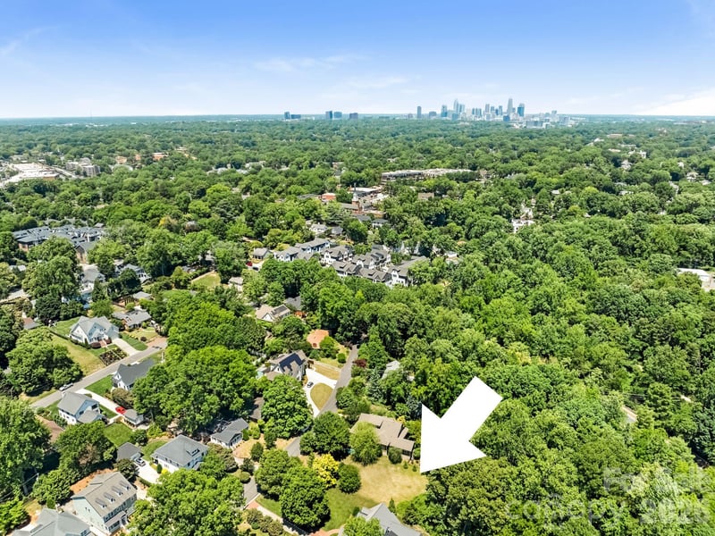 3137 Fairfax Dr, Charlotte, NC 28209