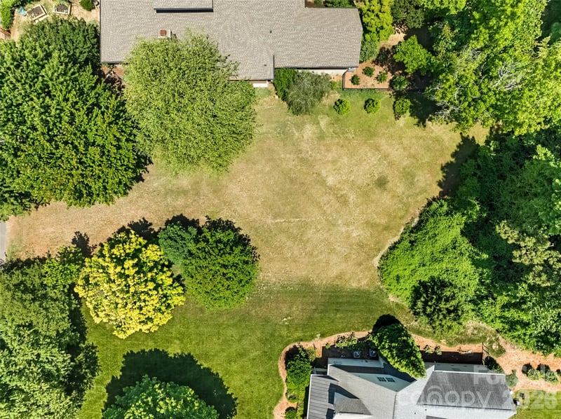 3137 Fairfax Dr, Charlotte, NC 28209