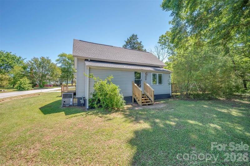 288 Middle St, Ellenboro, NC 28040