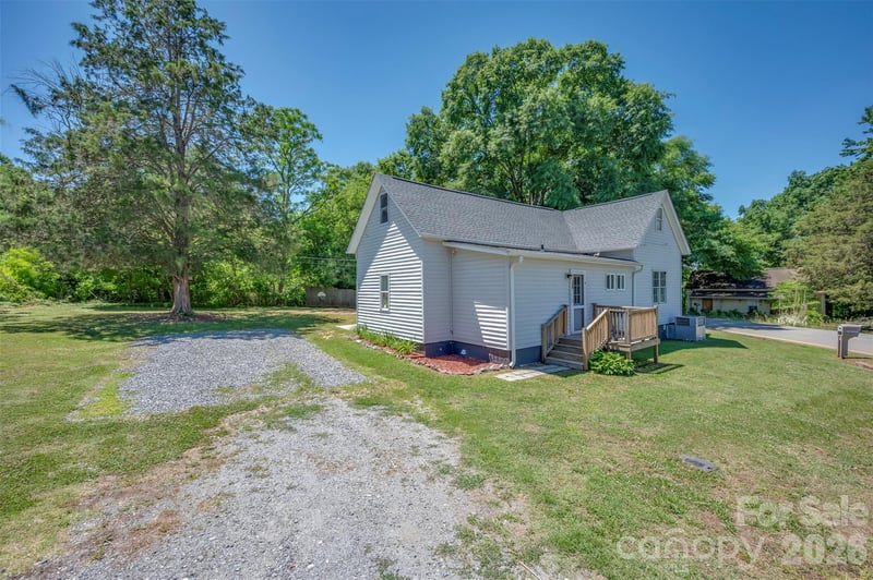 288 Middle St, Ellenboro, NC 28040