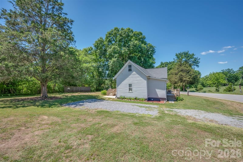 288 Middle St, Ellenboro, NC 28040
