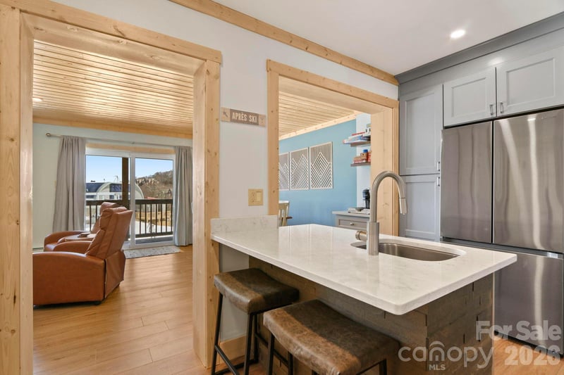 104 Sugar Ski Dr, Banner Elk, NC 28604