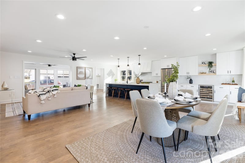 6401 Park South Dr, Charlotte, NC 28210