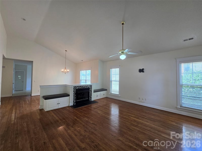 2615 Merion Hills Ct, Charlotte, NC 28269
