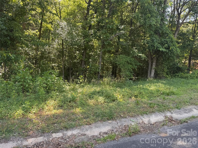 Tanglewood Dr, Kannapolis, NC 28081