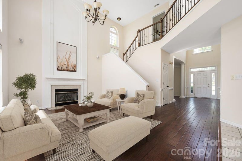 9512 Autumn Applause Dr, Charlotte, NC 28277