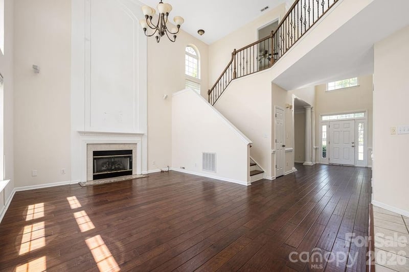 9512 Autumn Applause Dr, Charlotte, NC 28277