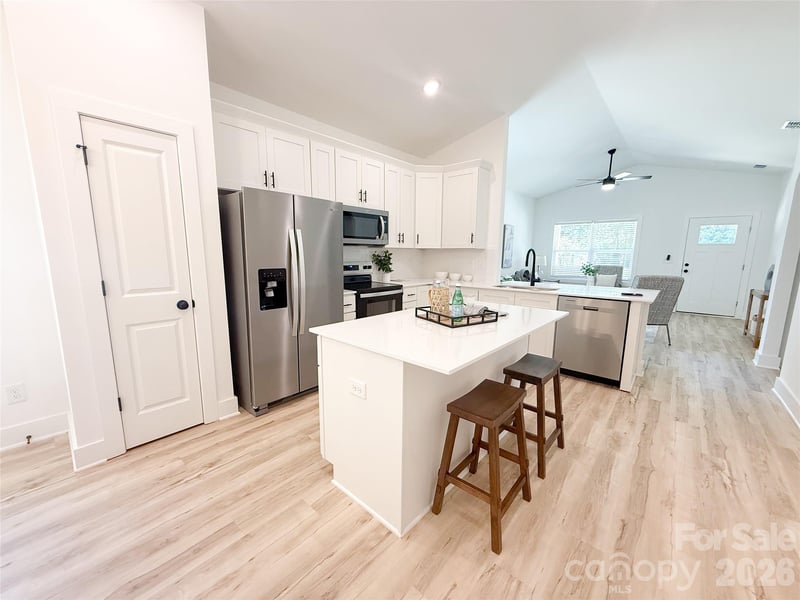 707 Robin Ave, Kannapolis, NC 28081