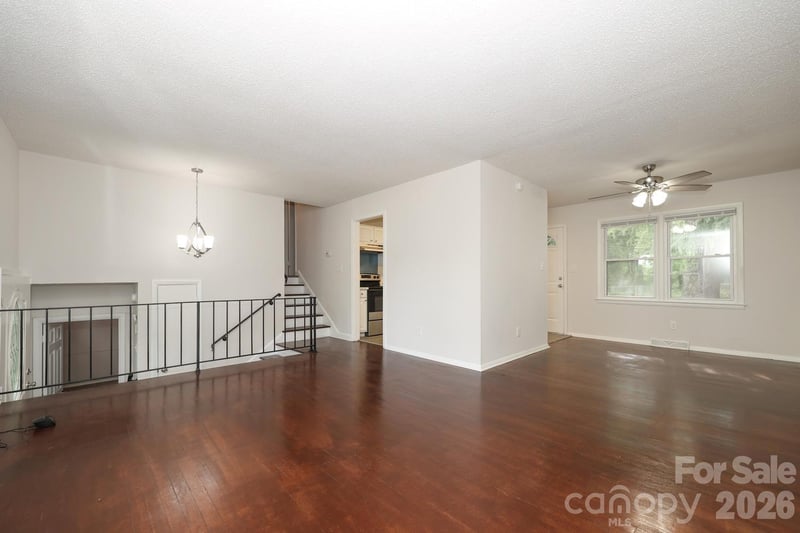5001 Springview Rd, Charlotte, NC 28213