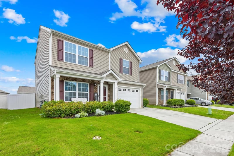 2611 Idared Dr, Dallas, NC 28034