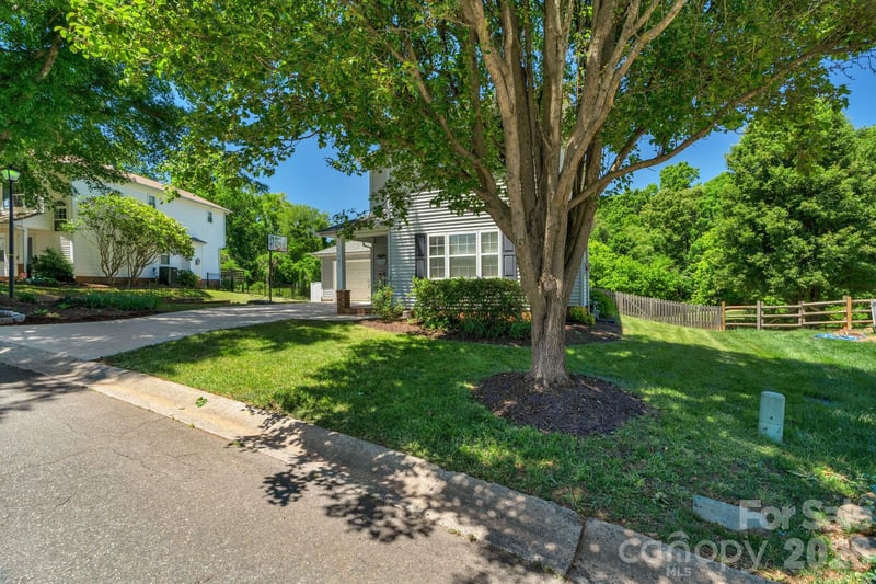 107 Howe St, Belmont, NC 28012