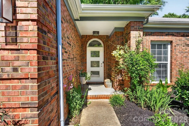 11219 Isthmus Ct, Charlotte, NC 28215