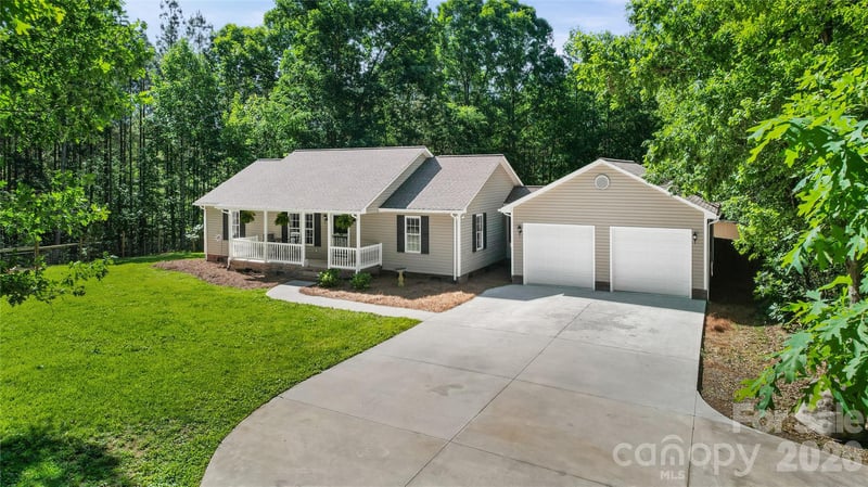 39328 Holly Ridge Rd, New London, NC 28127