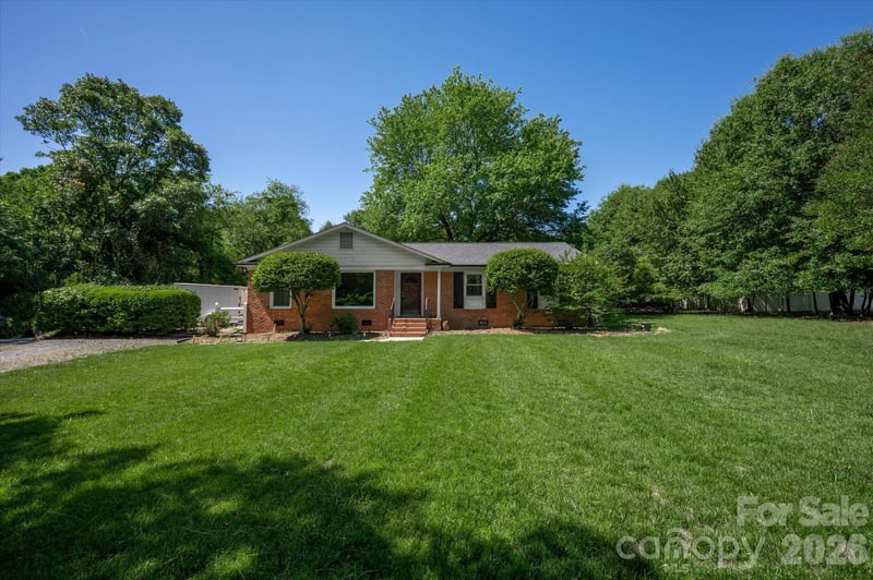2645 Walker Rd, Matthews, NC 28105