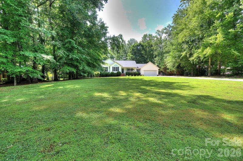 255 Tanager Dr, York, SC 29745