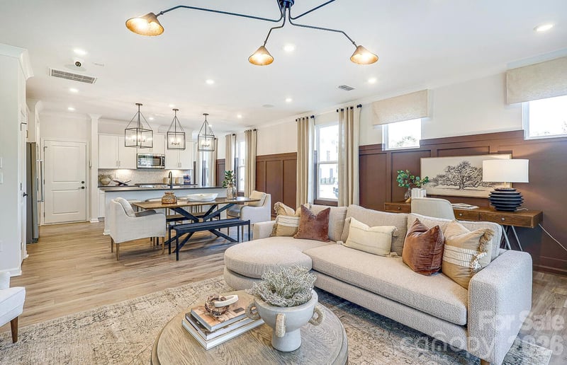 2015 Bayou Trace Dr, Charlotte, NC 28262