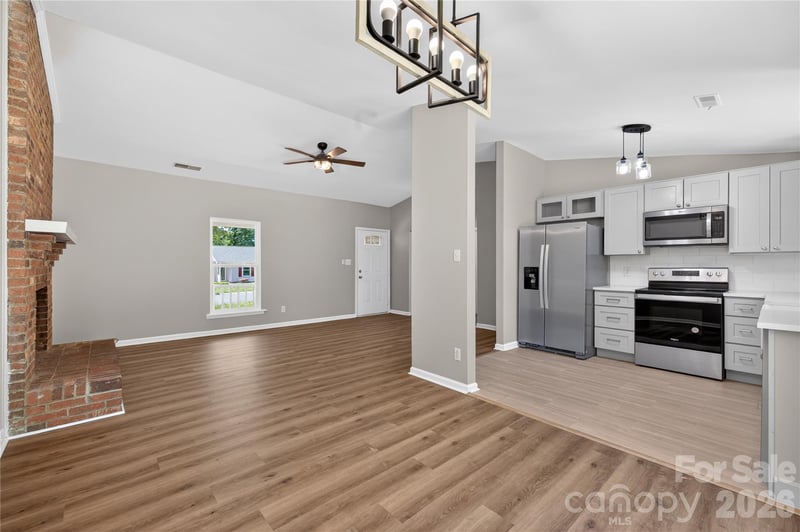 5911 Morninglow Ct, Charlotte, NC 28212
