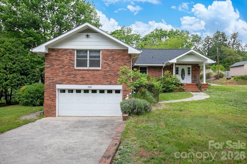 100 Kilpatrick St, Brevard, NC 28712