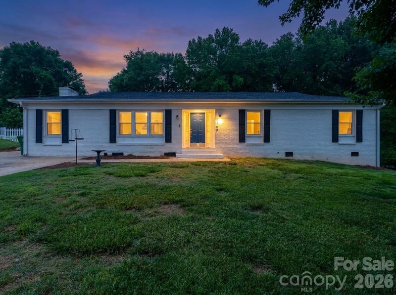 1709 Essen Ln, Gastonia, NC 28054