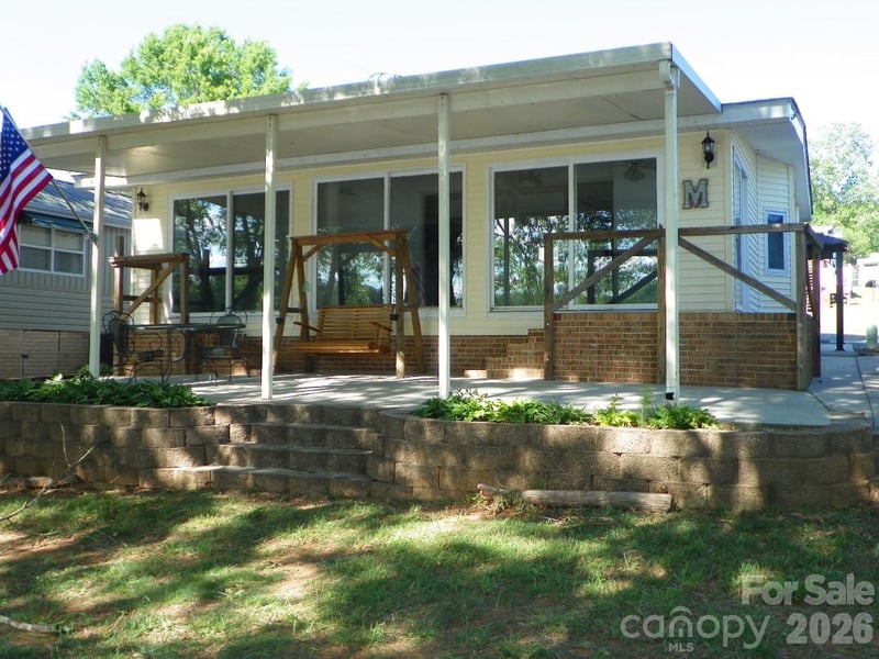 105 Dogwood Cir, New London, NC 28127