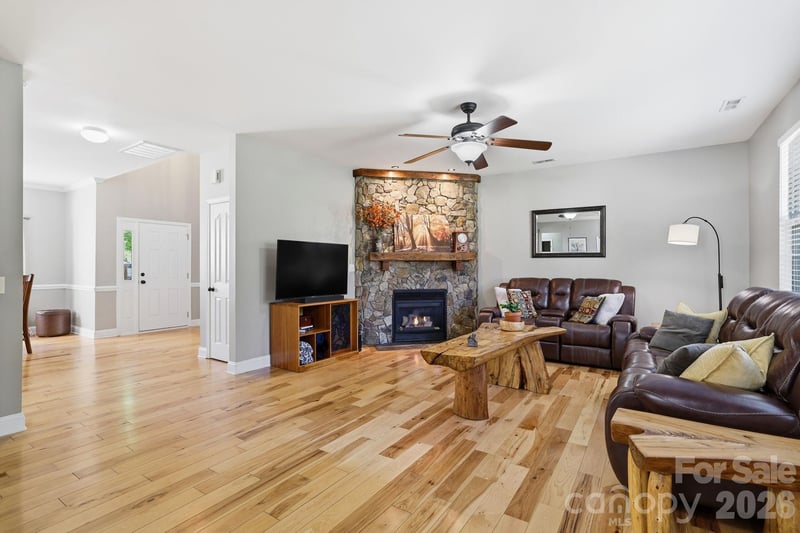 9118 Spratt Ln, Waxhaw, NC 28173