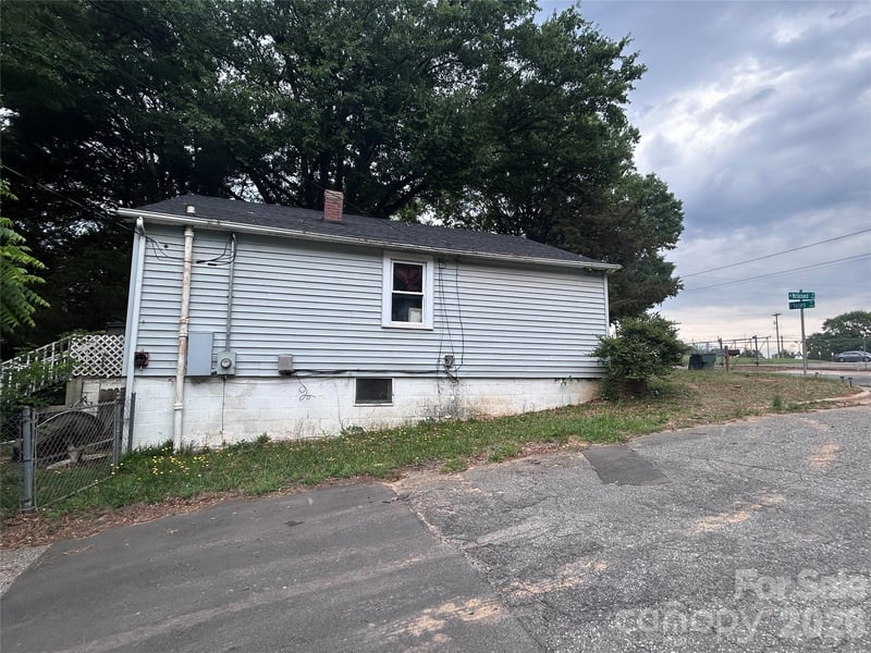 317 Yates St, Gastonia, NC 28052