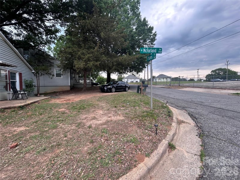 317 Yates St, Gastonia, NC 28052
